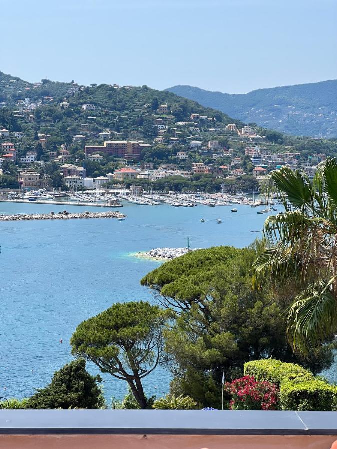 Attico San Faustino: Beachfront Villa with Panoramic Sea Views Rapallo Exterior photo